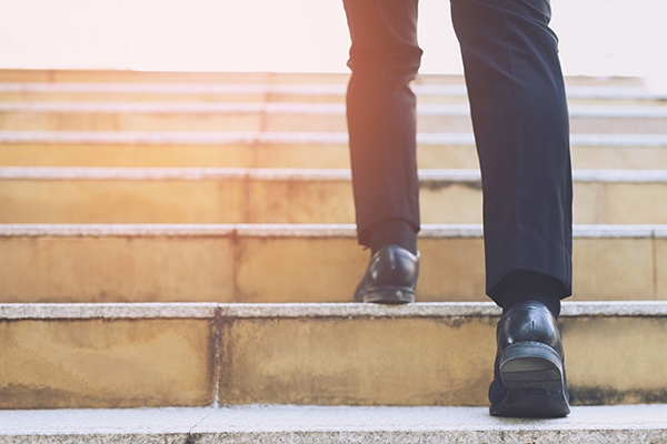 Signs It Might Be Time to Consider Joint Replacement